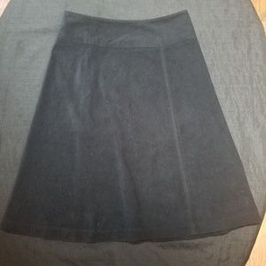 🌞 Black Skirt with Zipper